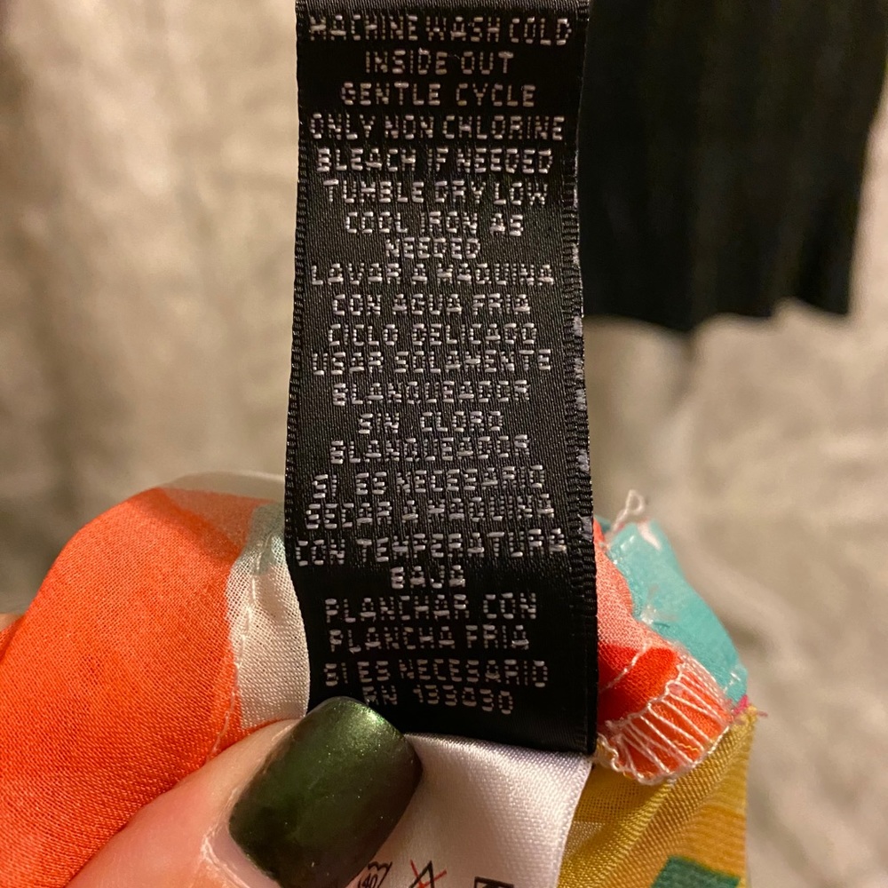Vibrant Button Down Top - Picture 10 of 10